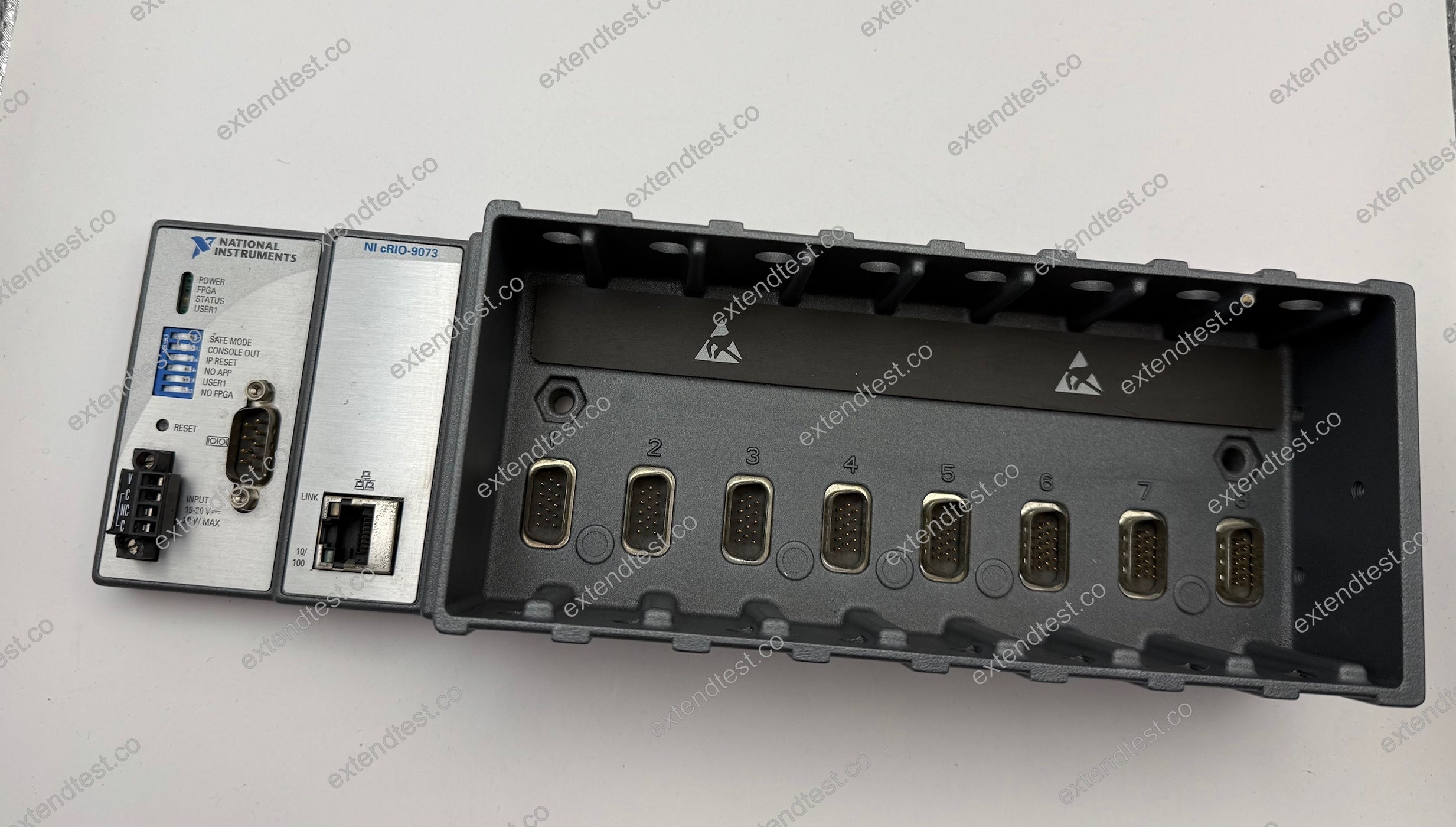 cRIO-9073 - 8-Slot, 266 MHz CPU, 64 MB DRAM, 128 MB Storage, 2M Gate F ...